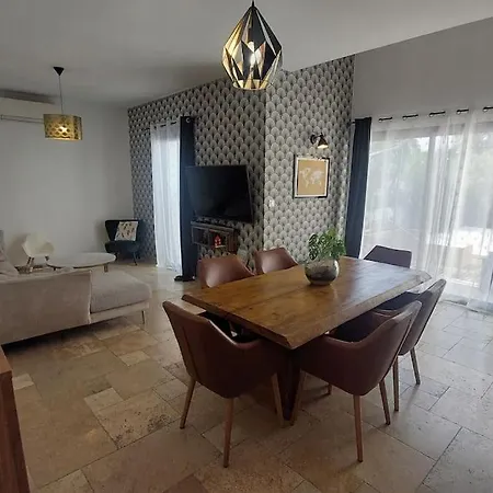 Villa Proche Centre 6 Couchages Lit Enf *